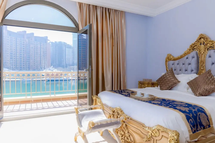 Bravoway Villa A29 in Palm Jumeirah