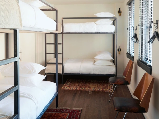 Standard Sextuple room