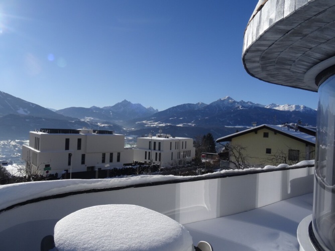 2 Bedrooms Apartment with balcony