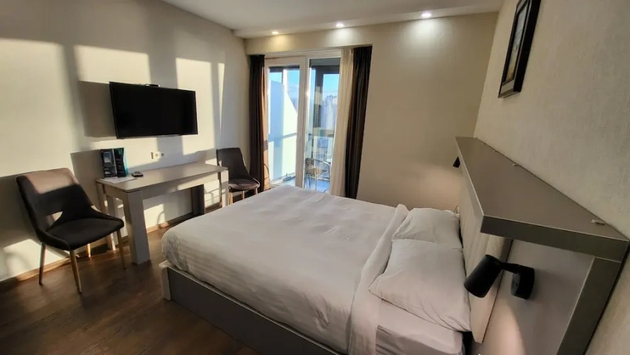 Executive Studio