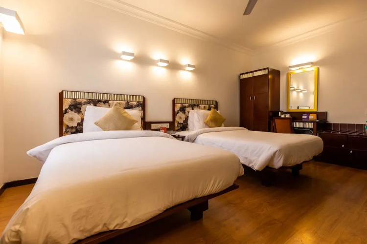 Hotel Nami Residency by OYO