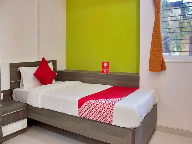 OYO 11634 Hotel The Upper Room
