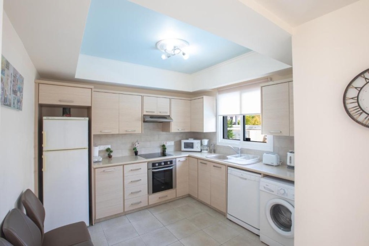 3 Bedrooms Cottage