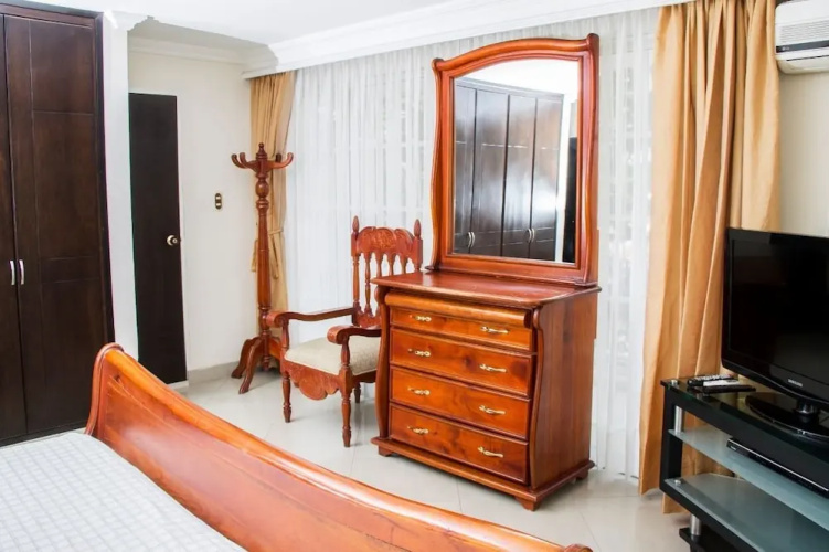 Shofar Apartahotel