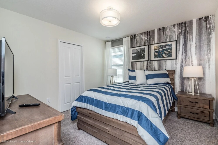 6 Bdrm 5 BA Vacation Home