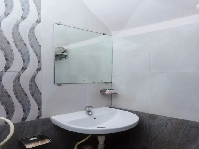 Suncity by OYO Rooms
