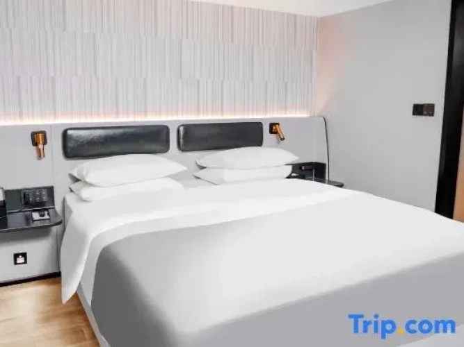 Standard Quintuple Duplex room
