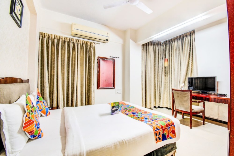FabHotel Oriental Suites