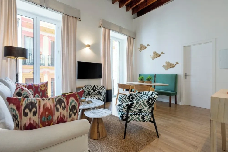 2 Bedrooms Apartment with balcony