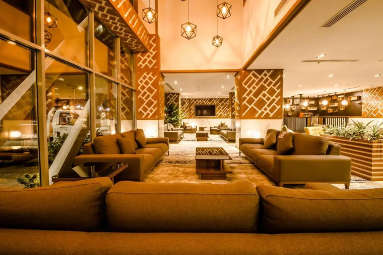 White Diamond Hotel Sari