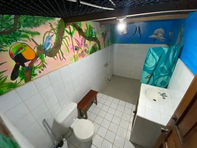 Pirate Drake Beach Hostel