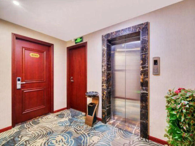 Puzhen Hotel