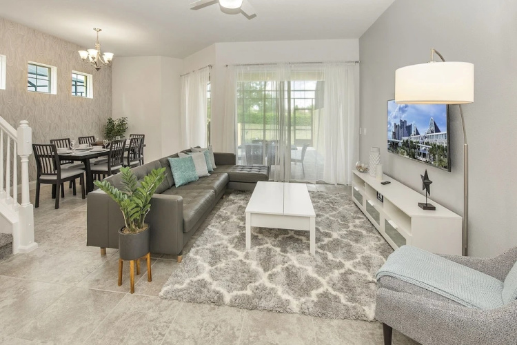 134fr 5 Bedroom Townhouse
