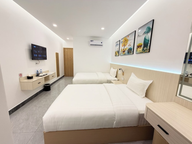 Standard Double room with city view