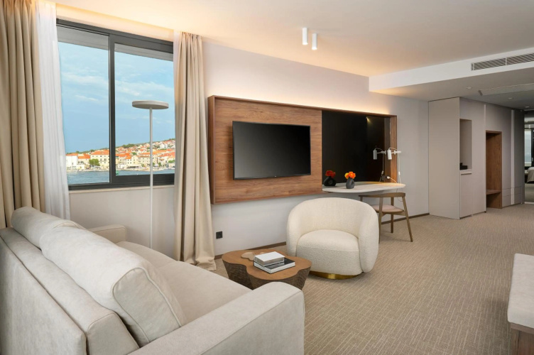 Grand hotel View