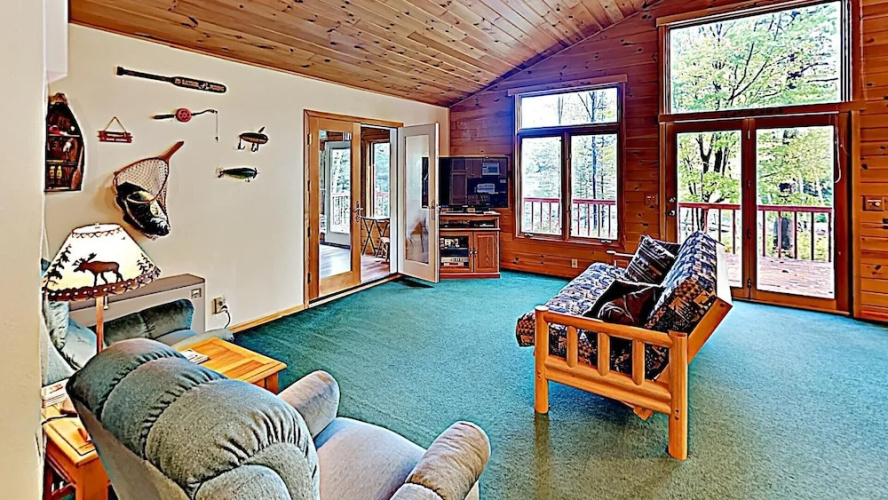 Beaver Bay Lodge