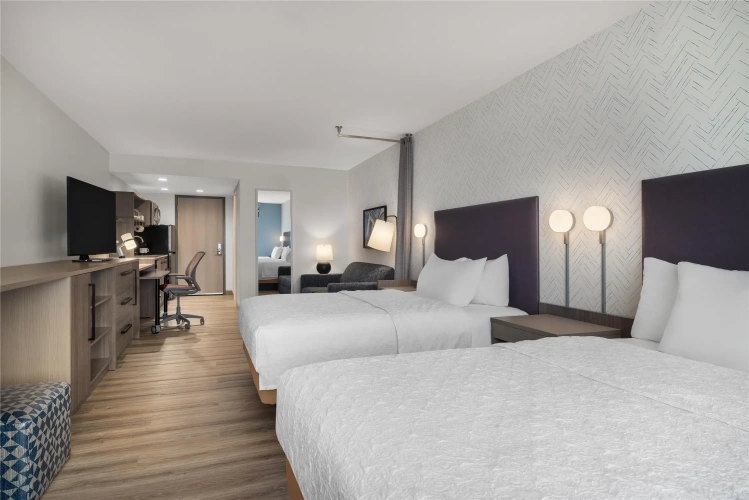 Quadruple Suite