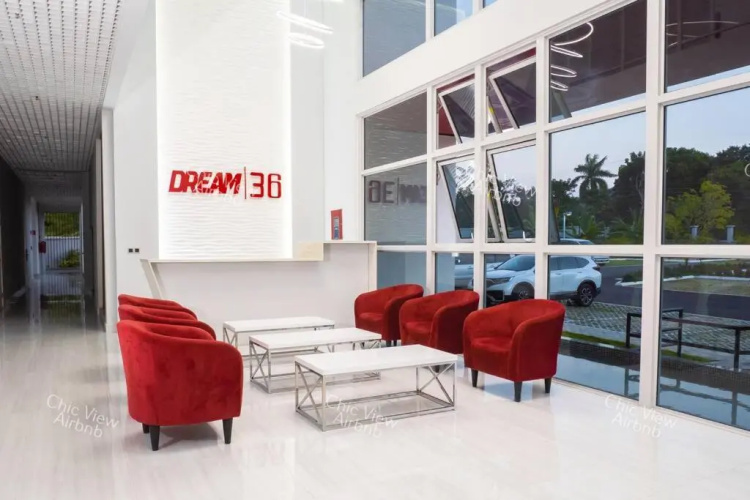 Chic View 1Bedroom Condo @ Dream 36