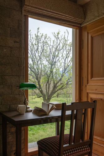 LaRiSa Mountain Retreat by Svenska