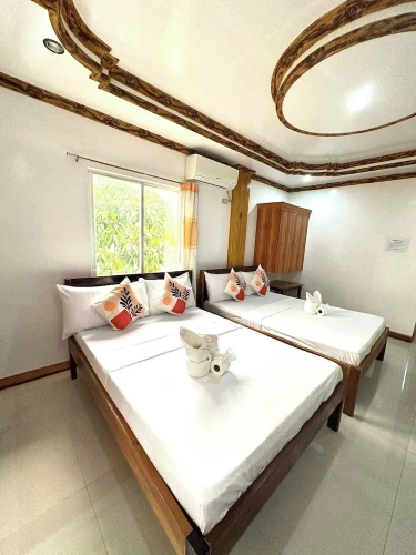 Standard Quadruple Family room