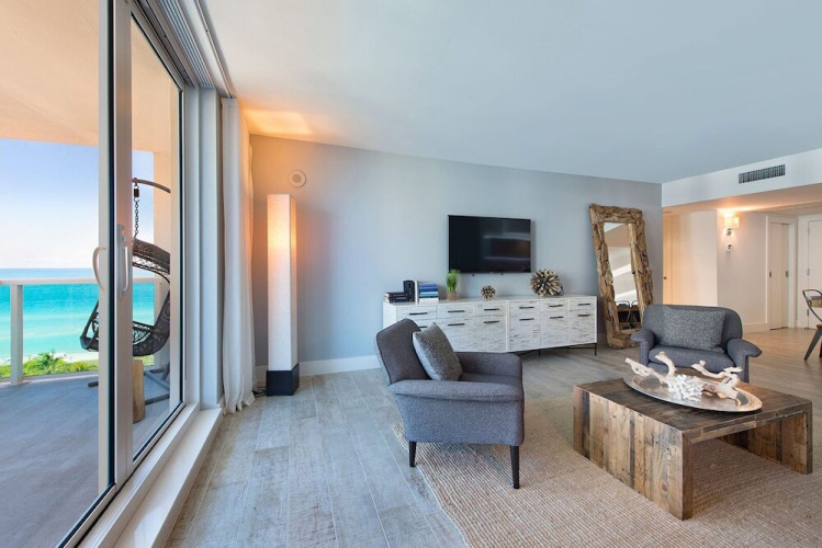 5 Star Oceanfront Hotel Residence - 1440