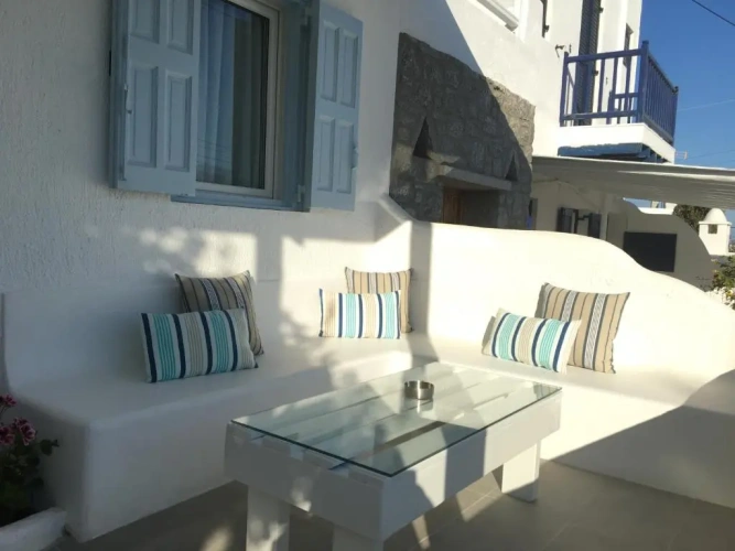 Superior Triple room with partial sea view