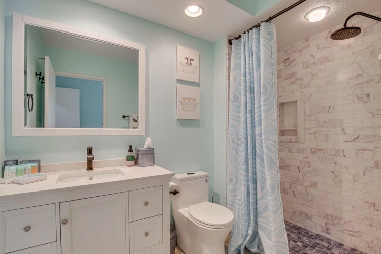 3 Bedrooms Apartment
