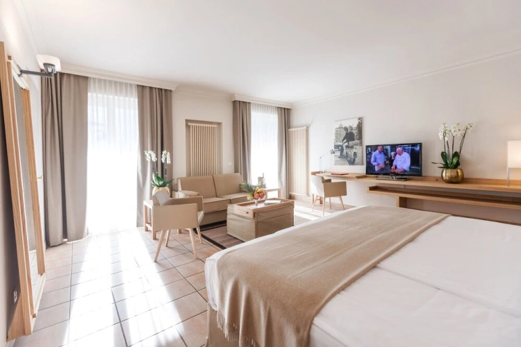 Deluxe room with balcony