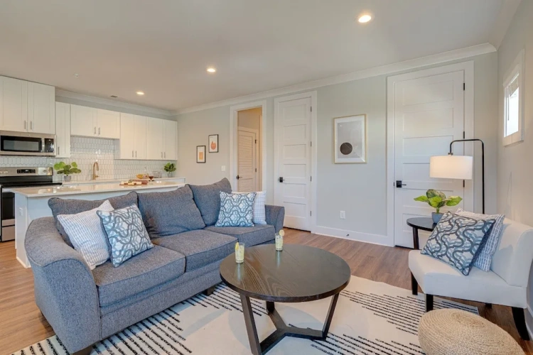 2 Bedrooms Cottage
