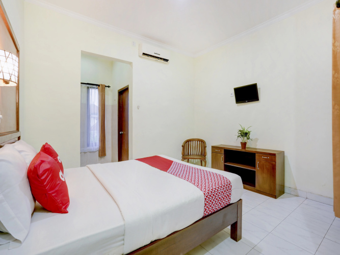OYO 3910 Teges Inn