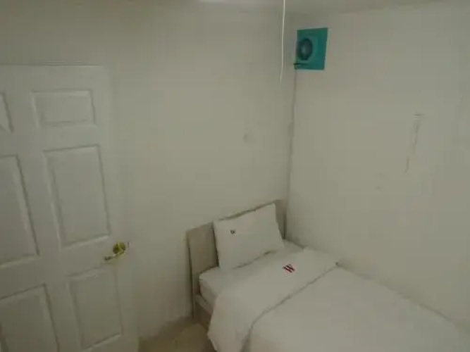 8MOTEL