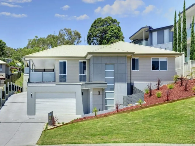 4 Bedrooms Cottage