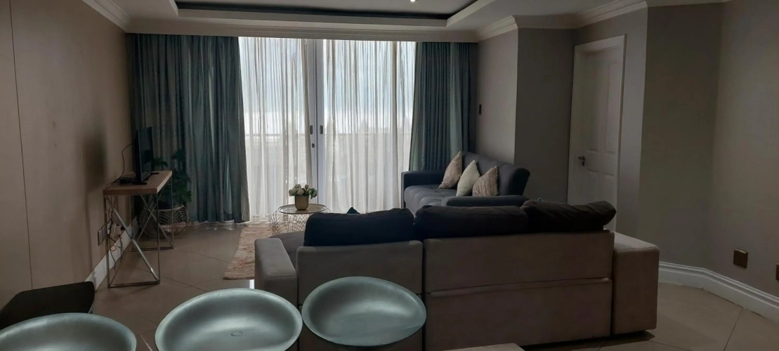 Luxurious Beach Apartment - The Sails