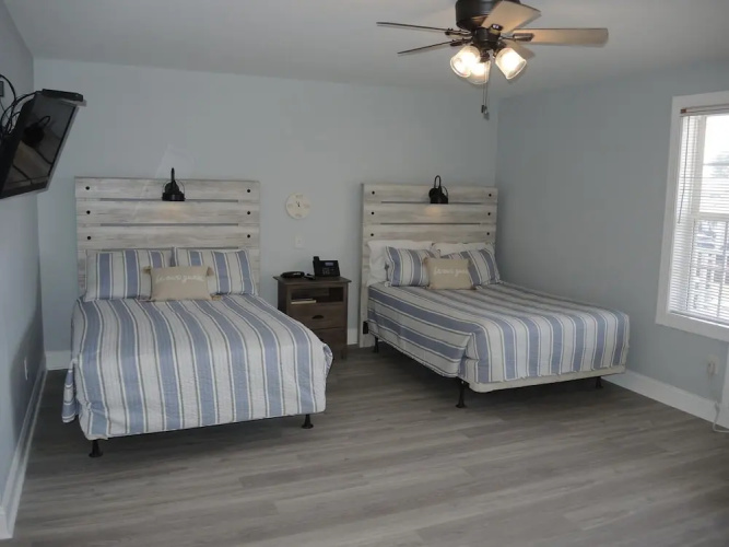 1408l Home by RedAwning