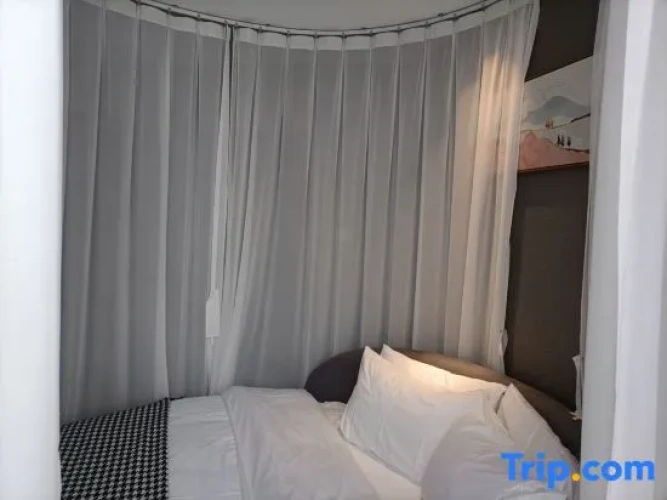 1 Bedroom Suite