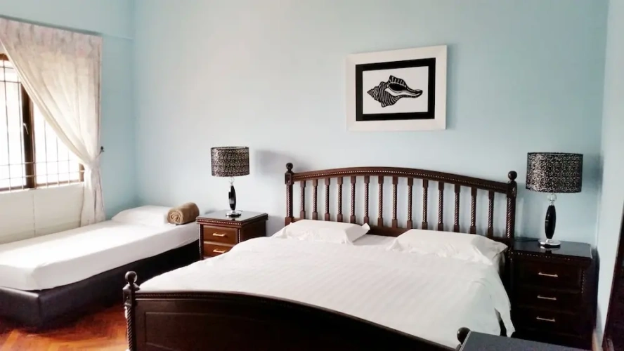 3 Bedrooms Executive Suite with balcony and with ocean view