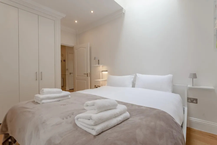 Modern 1 Bedroom Flat in Highbury