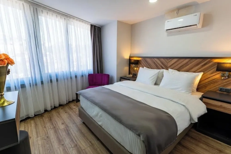 Comfort room