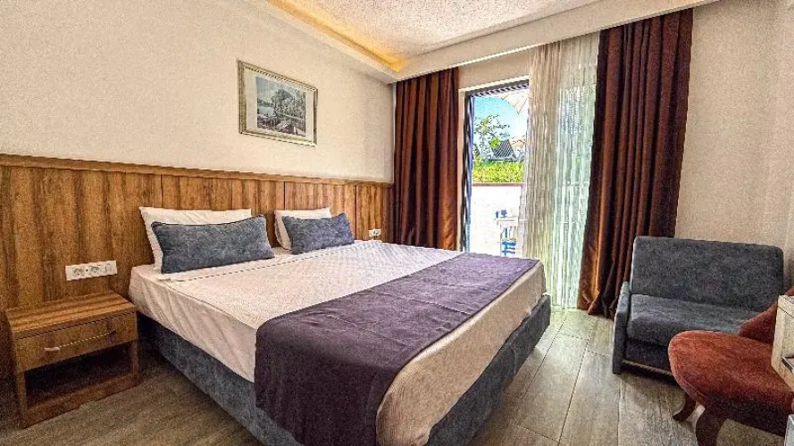 2 Bedrooms Suite with balcony