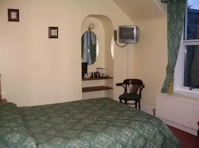 Guisachan Guest House