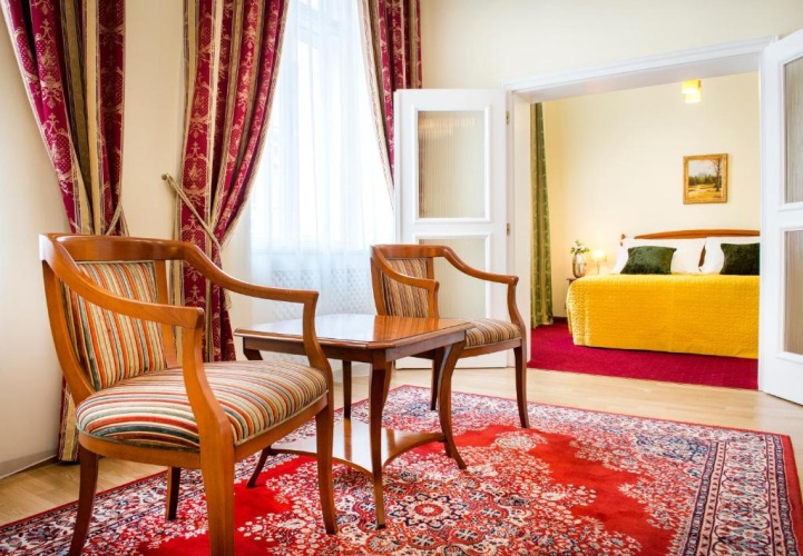 Quadruple Suite