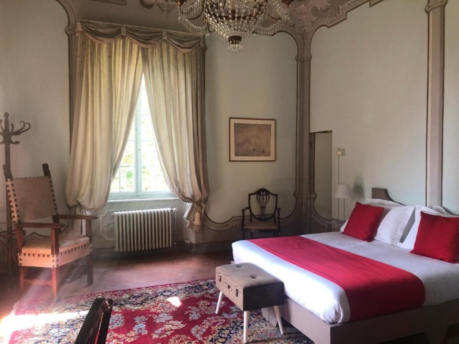 Deluxe Double room with city view