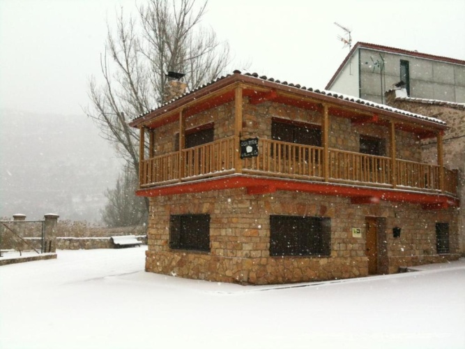 4 Bedrooms Cottage
