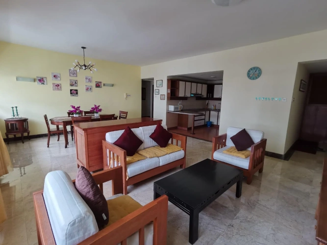 3 Bedrooms Apartment