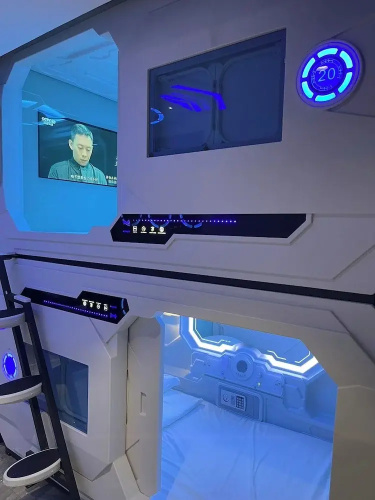 Jianpuke Space Capsule Backpacker Hostel