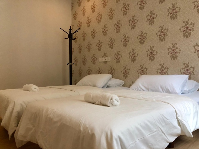 Standard Twin room
