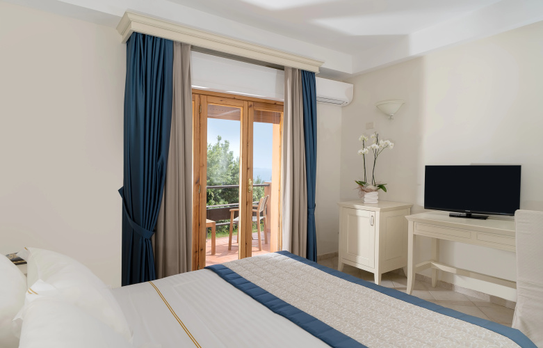 Boutique Hotel Torre di Cala Piccola photo 8