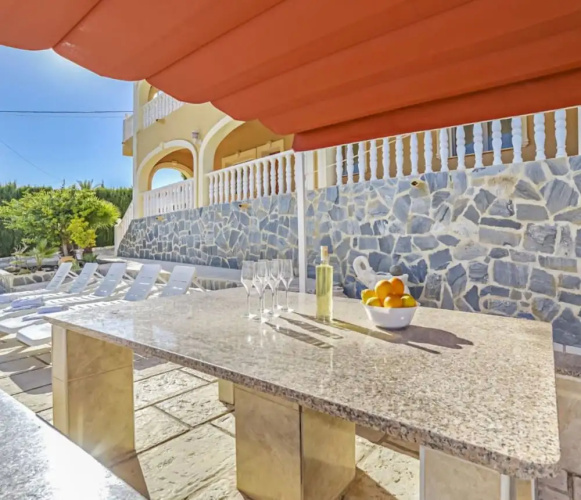Villa - 12 Bedrooms with Pool and WiFi - 106430