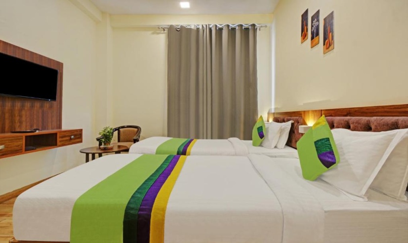 Superior Triple room