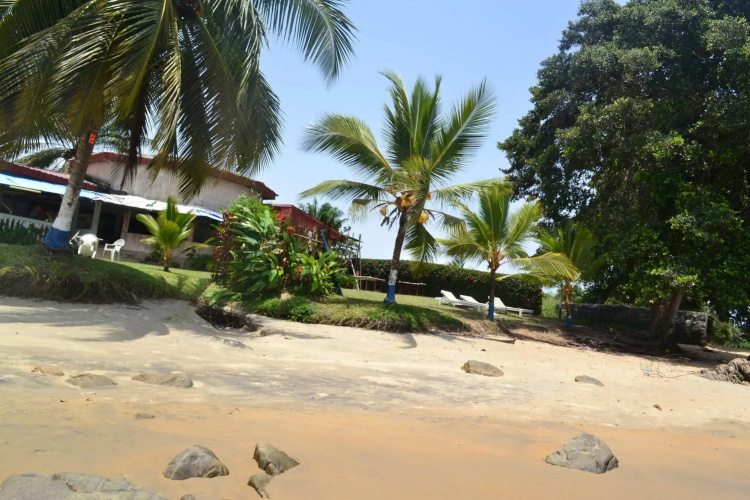 Adrien Beach Hotel